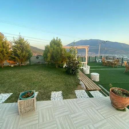 Lovely With Fascinating View In Appartement *