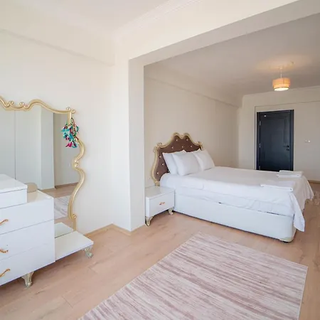 Apartamento Lovely With Fascinating View In Fethiye