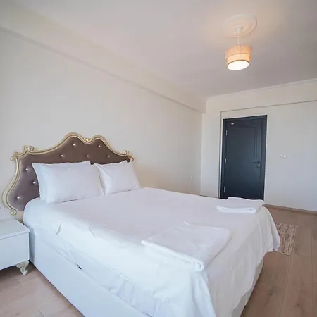 Lovely With Fascinating View In Apartamento