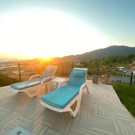 Lovely With Fascinating View In Apartamento
